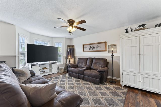 118 Greenland Farms Dr, Clarksville, TN 37040