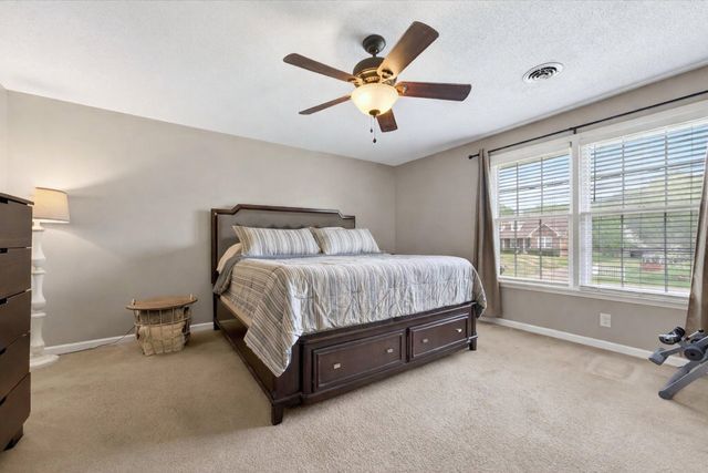 118 Greenland Farms Dr, Clarksville, TN 37040