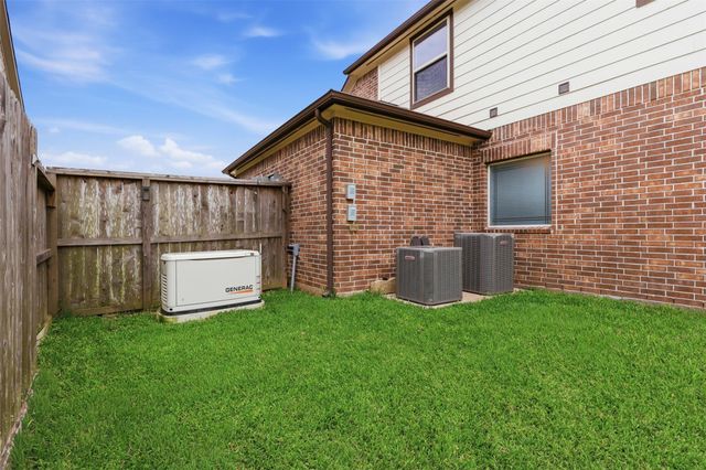 2410 Ginger Mist Court, Missouri City, TX 77459