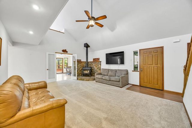 24275 Grand View, Colfax, CA 95713