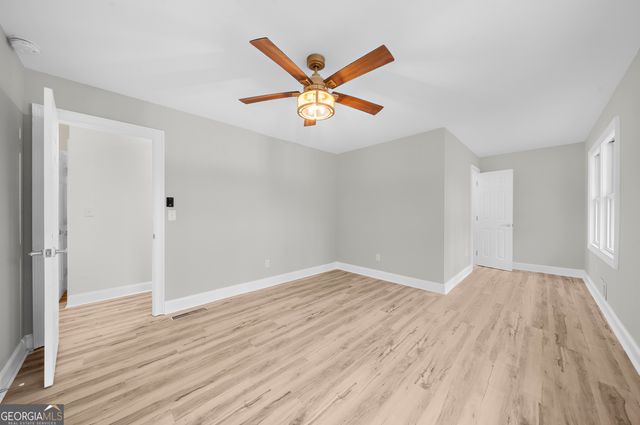 922 Linch Road, Senoia, GA 30276