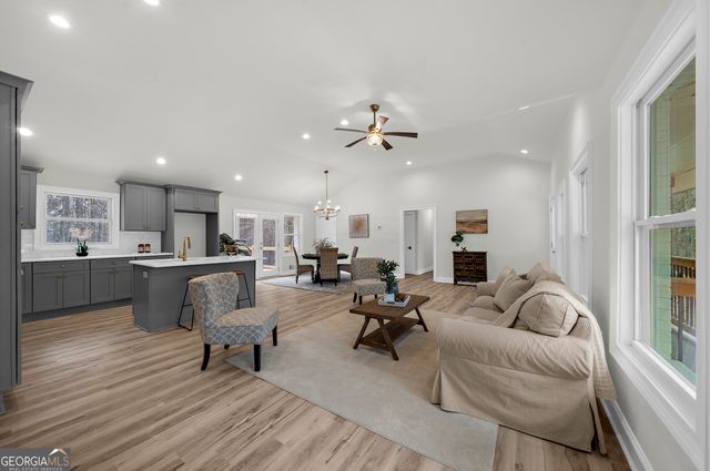 922 Linch Road, Senoia, GA 30276