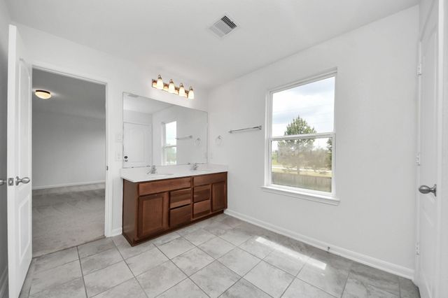 12722 Camellia Glade Lane, Houston, TX 77044