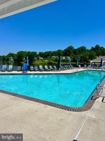 6 W SHORE CT, Landenberg, PA 19350