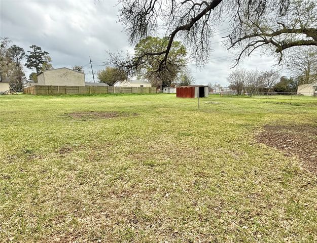 108 Redbud, Mt Pleasant, TX 75455