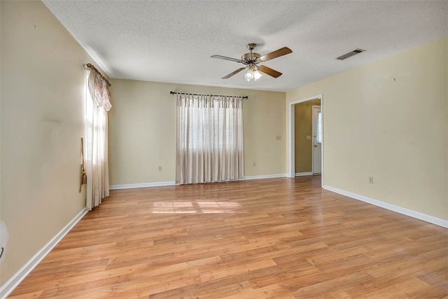 99 Jekyll Island Road, Jesup, GA 31545