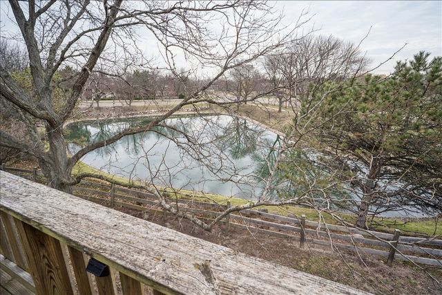 1987 Silver Lake Road, Arlington Heights, IL 60004