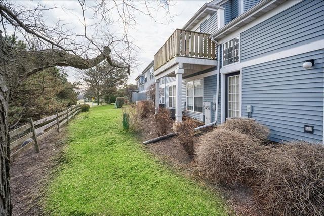 1987 Silver Lake Road, Arlington Heights, IL 60004