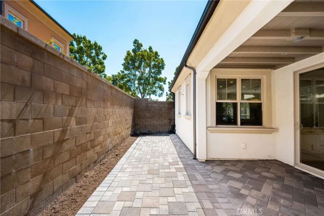 61 Cactus Flower, Irvine, CA 92620