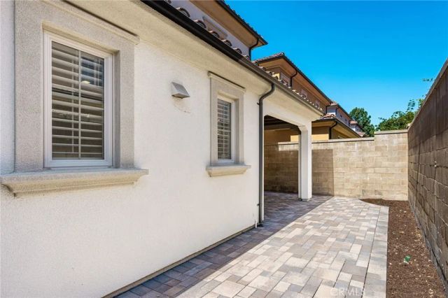 61 Cactus Flower, Irvine, CA 92620