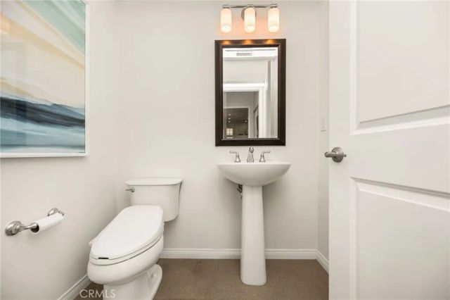 61 Cactus Flower, Irvine, CA 92620
