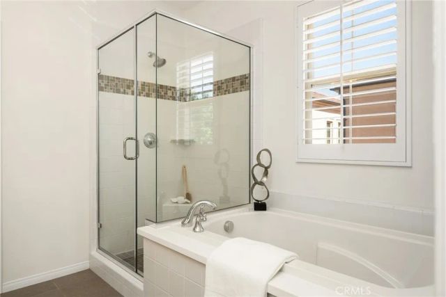 61 Cactus Flower, Irvine, CA 92620