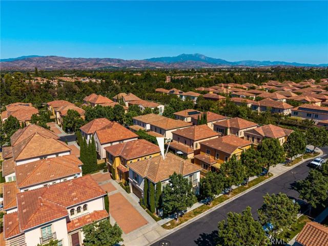 61 Cactus Flower, Irvine, CA 92620