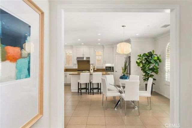 61 Cactus Flower, Irvine, CA 92620