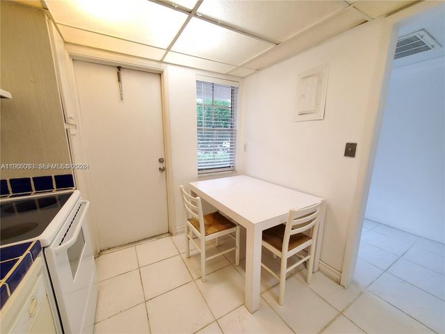 2900 N Palm Aire Dr 108, Pompano Beach, FL 33069