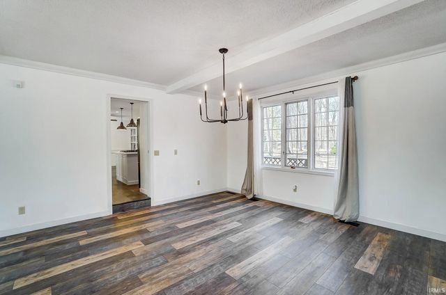 704 Oaktree Court, Fort Wayne, IN 46845