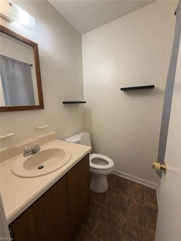 1314 Lawson Cir, Suffolk, VA 23434