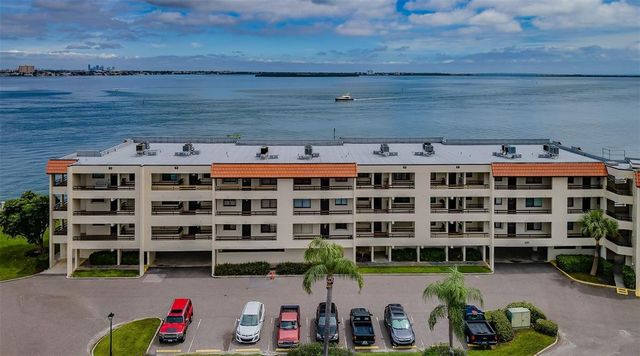103 1ST STREET E 208, St Petersburg, FL 33715