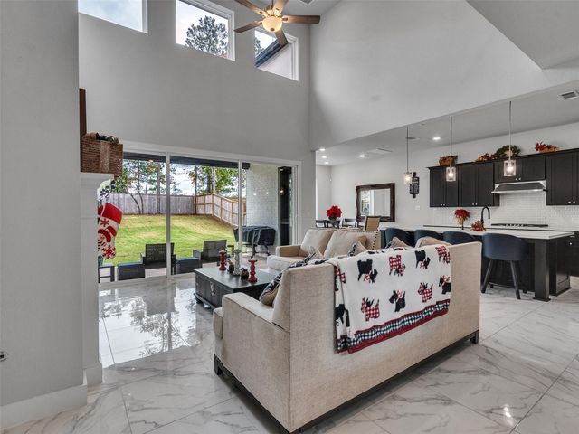 1715 Divino Pass, Conroe, TX 77304