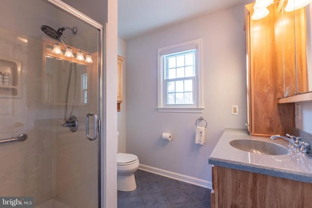 108 LENA DR, Newark, DE 19711