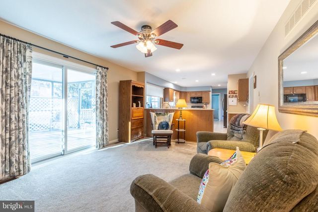 108 LENA DR, Newark, DE 19711