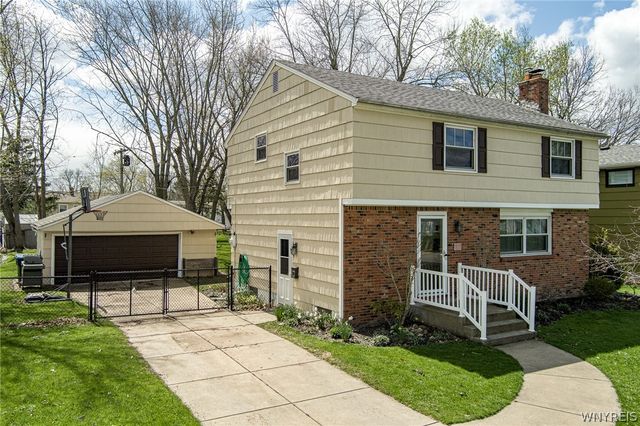 1900 Bruce Lane, Grand Island, NY 14072