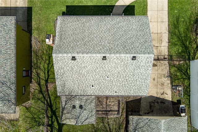 1900 Bruce Lane, Grand Island, NY 14072