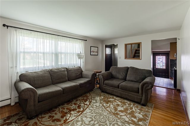 1900 Bruce Lane, Grand Island, NY 14072