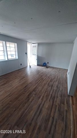 1973 Colonial Avenue, Beaufort, SC 29906