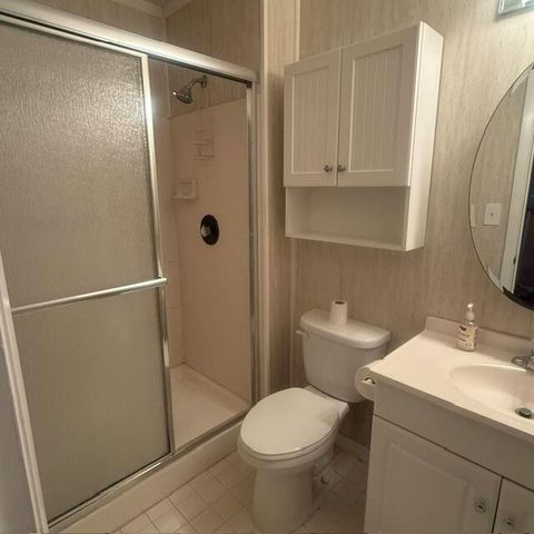 197 Lake Susan Lane, West Palm Beach, FL 33411