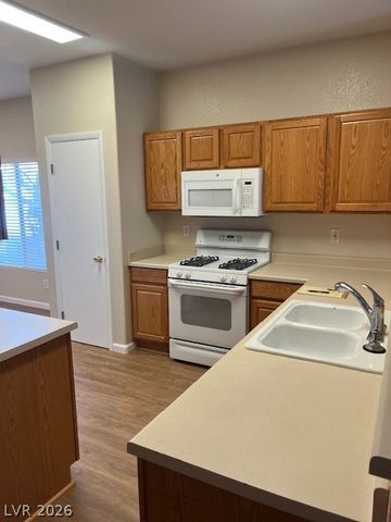 2550 Velez Valley Way, Henderson, NV 89002