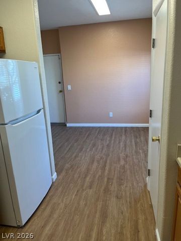 2550 Velez Valley Way, Henderson, NV 89002