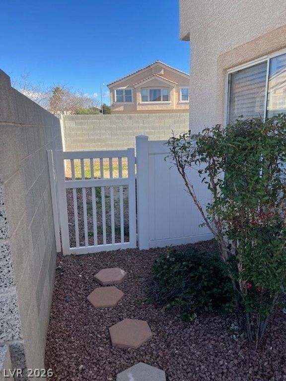 2550 Velez Valley Way, Henderson, NV 89002