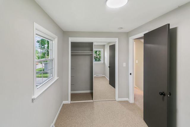 428 E 156th Place, South Holland, IL 60473