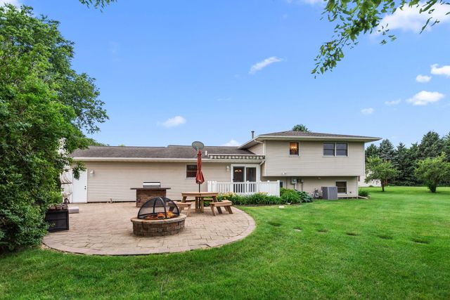 305 Elkwood Court, Valparaiso, IN 46383