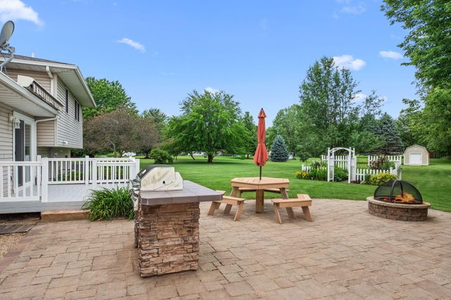 305 Elkwood Court, Valparaiso, IN 46383