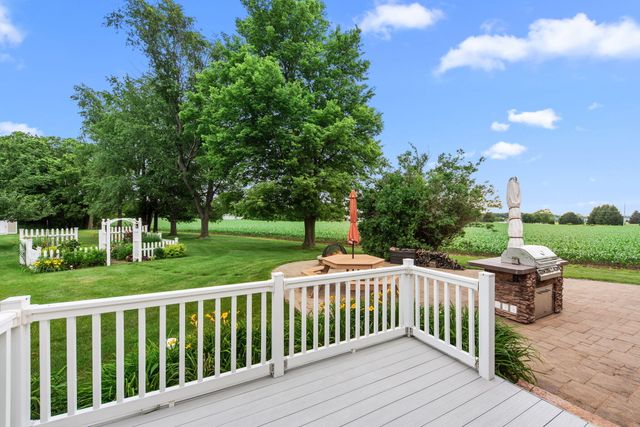 305 Elkwood Court, Valparaiso, IN 46383