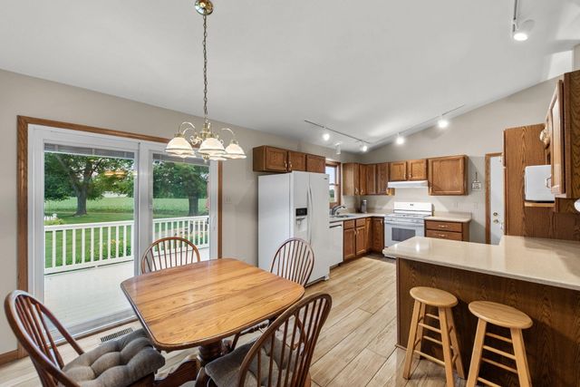 305 Elkwood Court, Valparaiso, IN 46383
