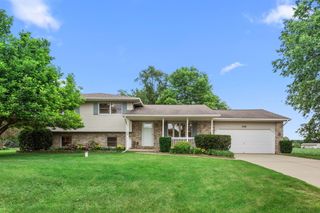 305 Elkwood Court, Valparaiso, IN 46383