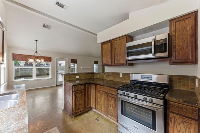 723 Shade Tree DR, Austin, TX 78748