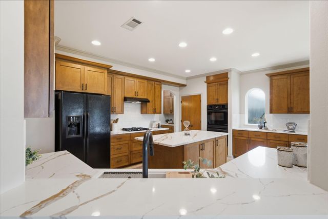 11211 Greenwillow Street, Houston, TX 77035