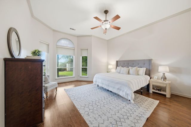 11211 Greenwillow Street, Houston, TX 77035