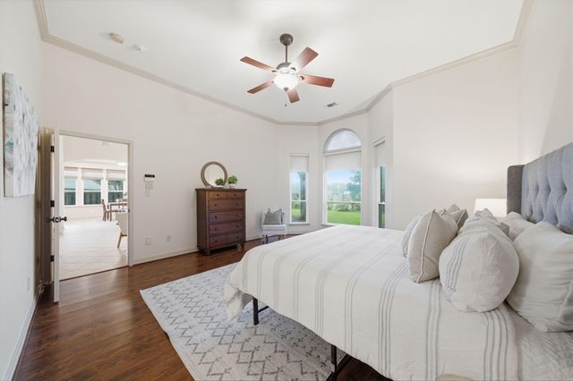 11211 Greenwillow Street, Houston, TX 77035