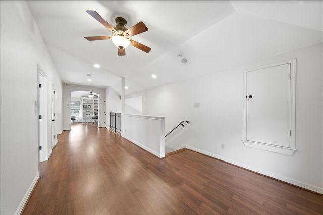 11211 Greenwillow Street, Houston, TX 77035