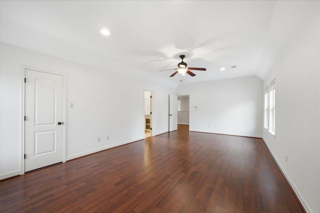11211 Greenwillow Street, Houston, TX 77035