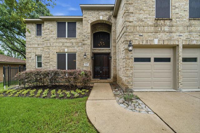 11211 Greenwillow Street, Houston, TX 77035