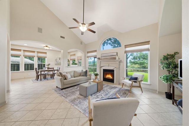 11211 Greenwillow Street, Houston, TX 77035