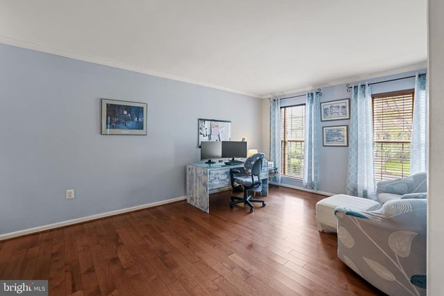 42900 KIRKLAND ST, Ashburn, VA 20147