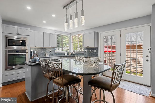 42900 KIRKLAND ST, Ashburn, VA 20147