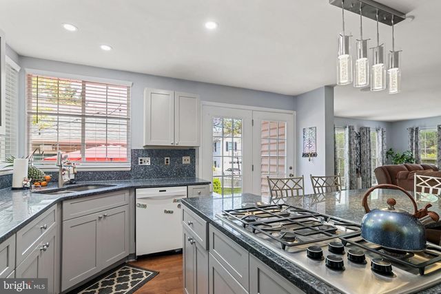 42900 KIRKLAND ST, Ashburn, VA 20147